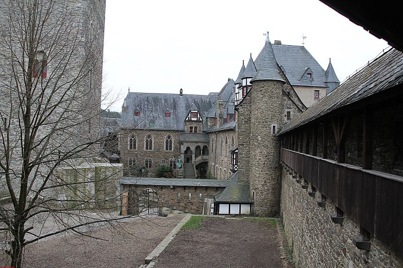 Schloss Burg Feb. 2020  HP 40