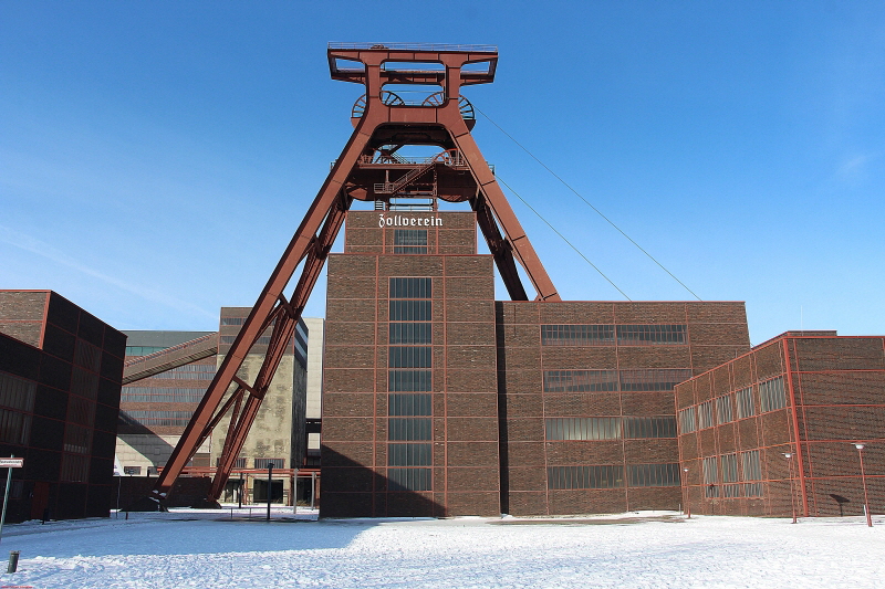 Zollverein   mit Schnee   2021  HP 2