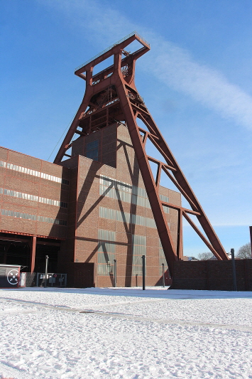 Zollverein   mit Schnee   2021  HP 5