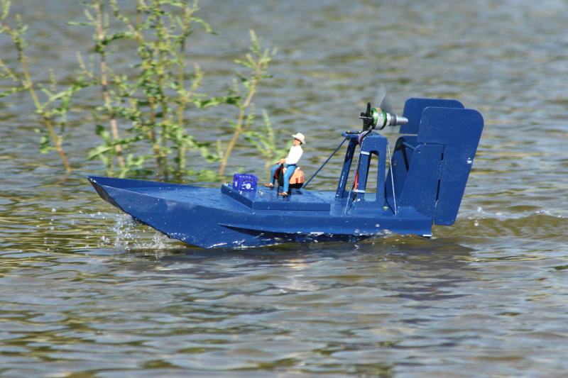 Sumpfboot  010